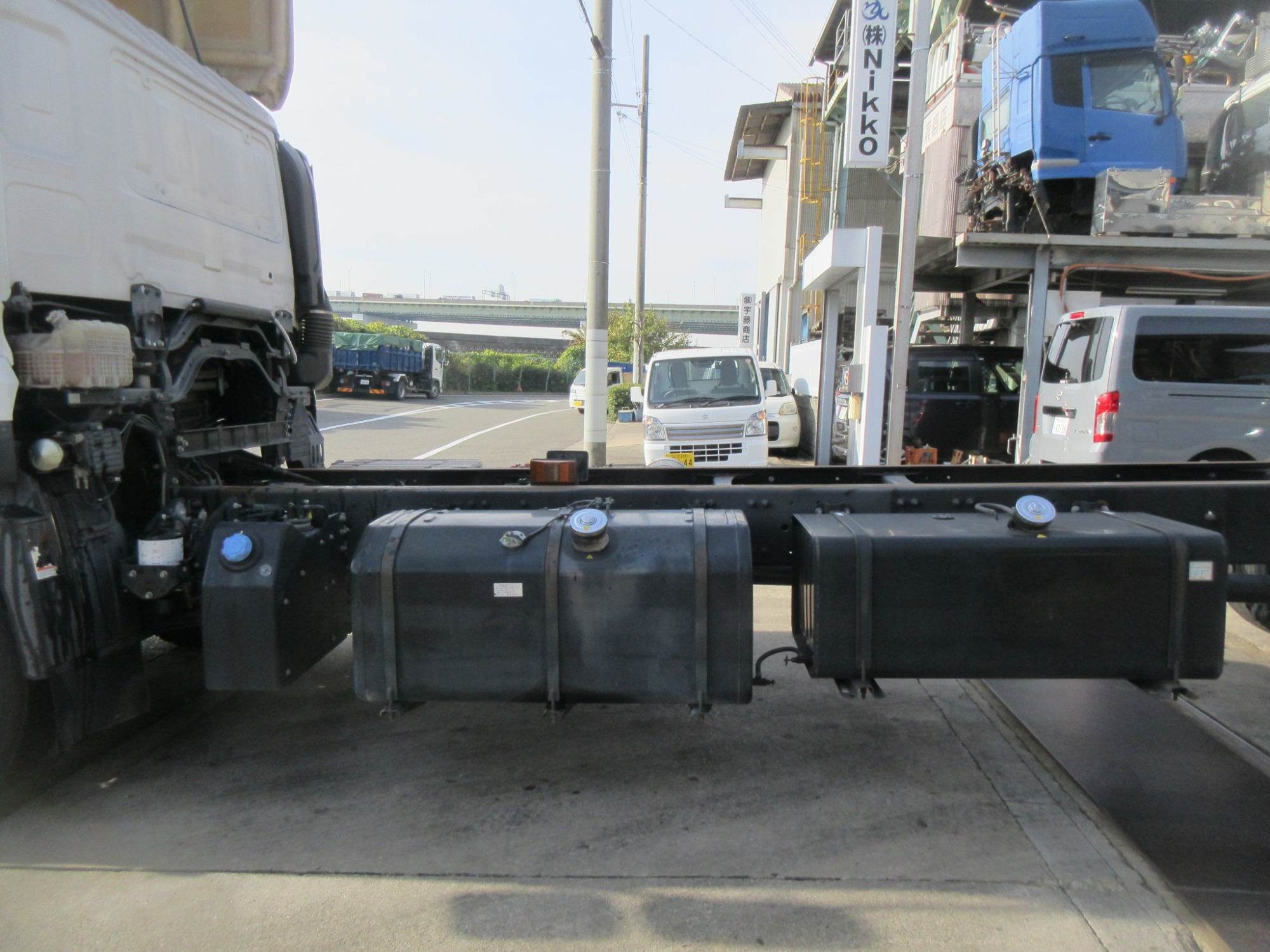 R1y 2PG-CD5CA-0272**