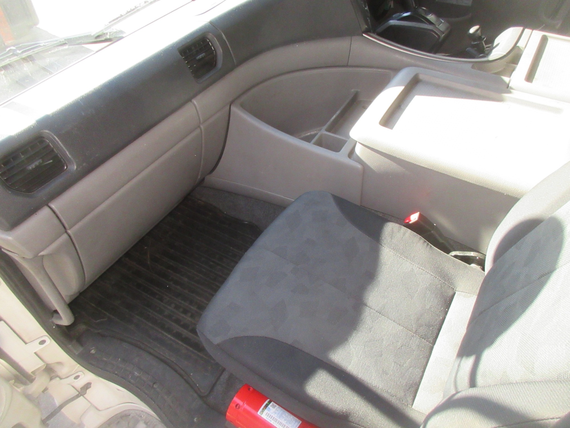 キャビン クオン ハイルーフ 2PG-CD5CA