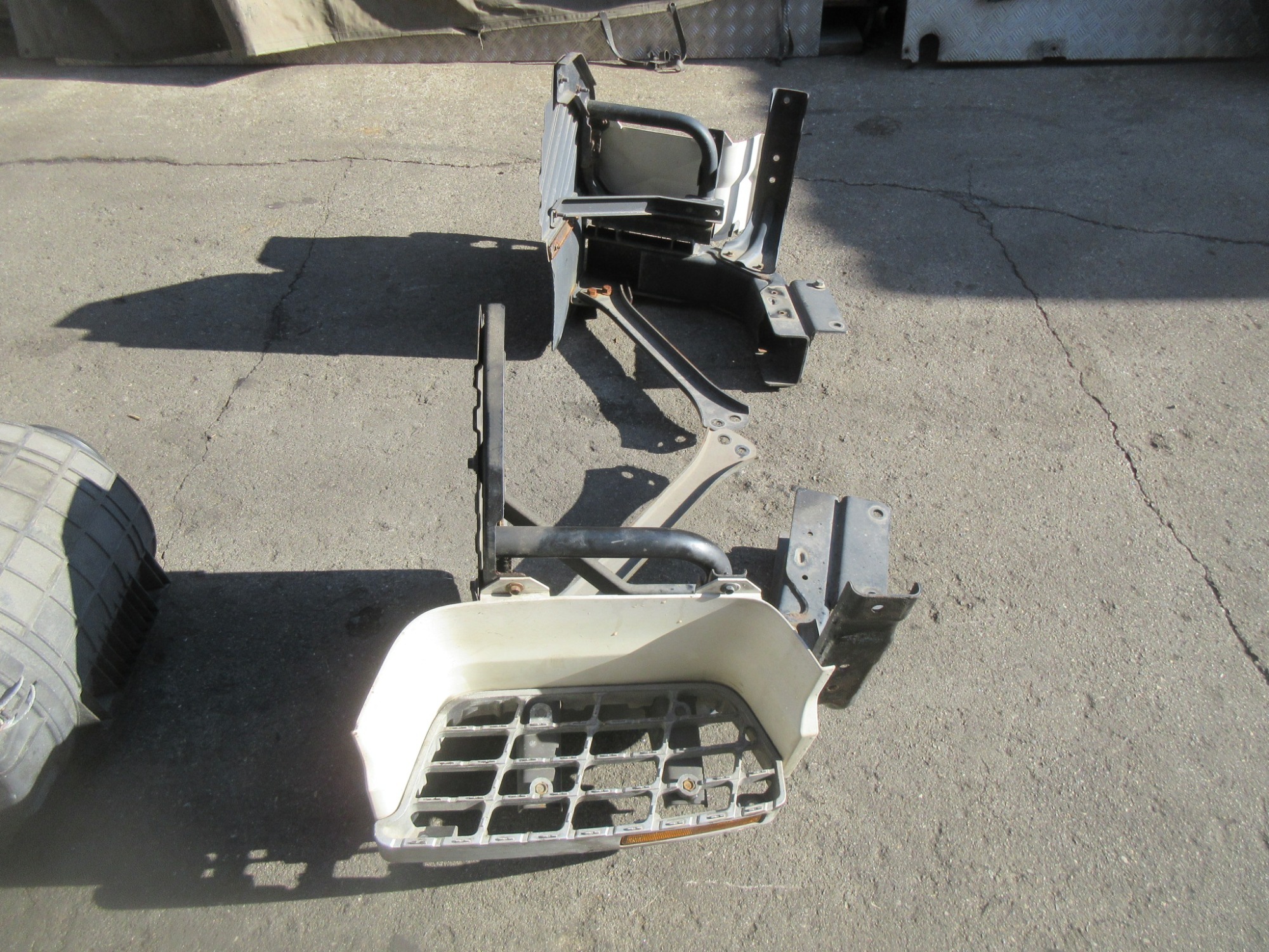 キャビン クオン ハイルーフ 2PG-CD5CA