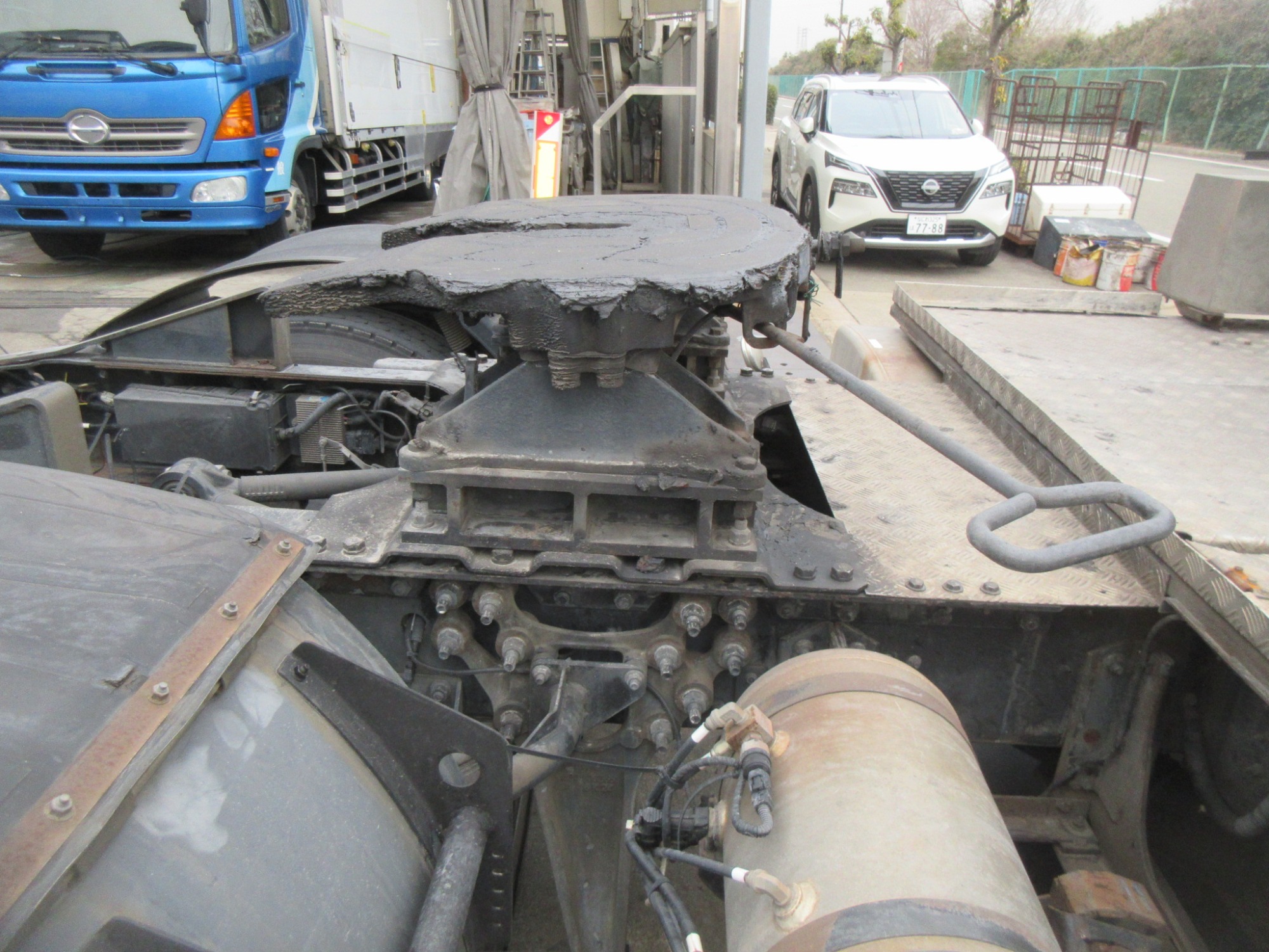 クオン11.5トンマニュアルトラクタ