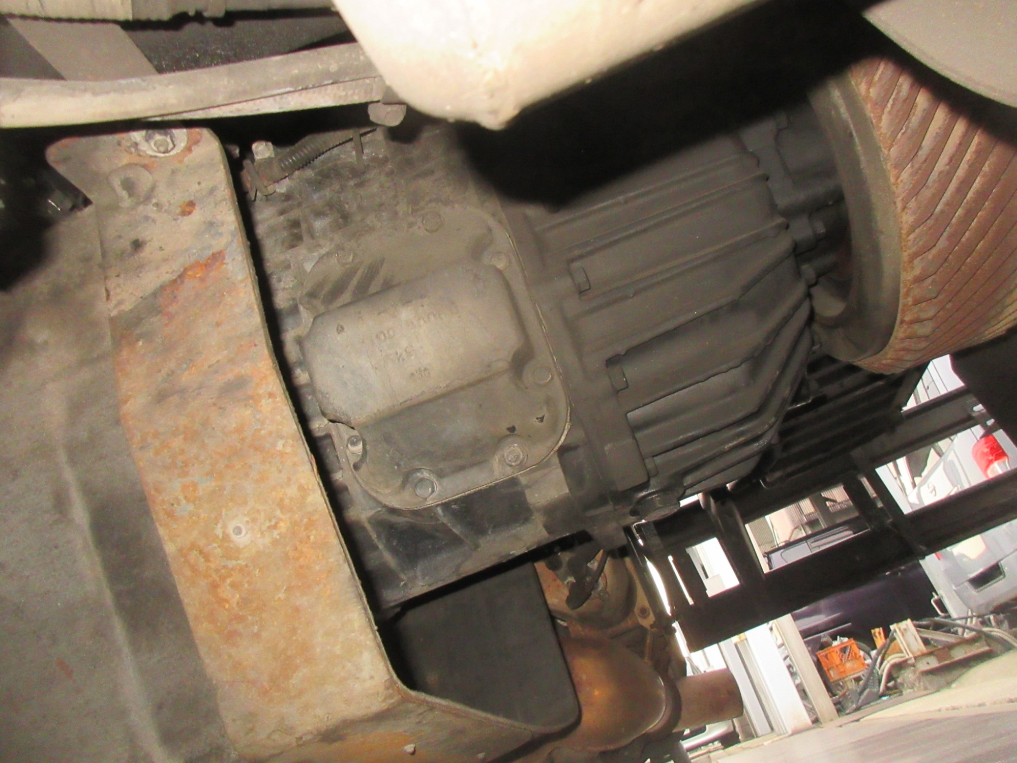 クオン11.5トンマニュアルトラクタ