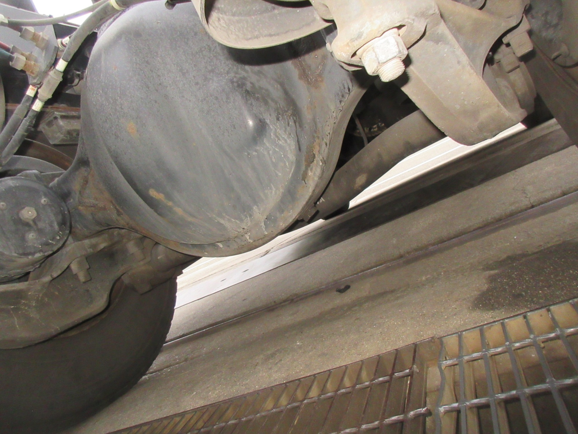 クオン11.5トンマニュアルトラクタ