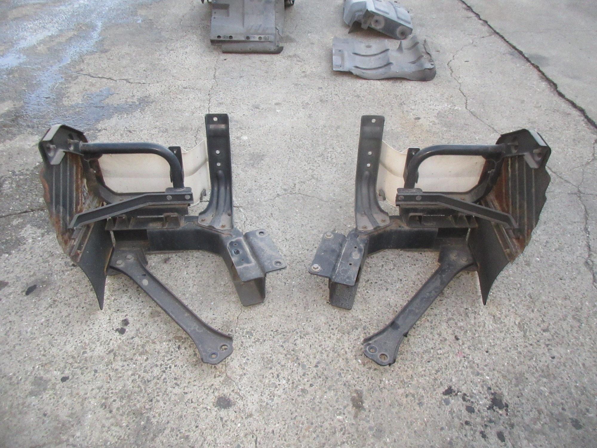 キャビン クオン スタンダードルーフ 2PG-CG5CA