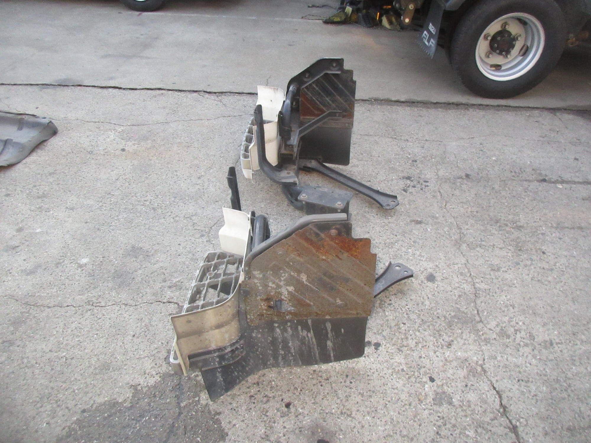 キャビン クオン スタンダードルーフ 2PG-CG5CA