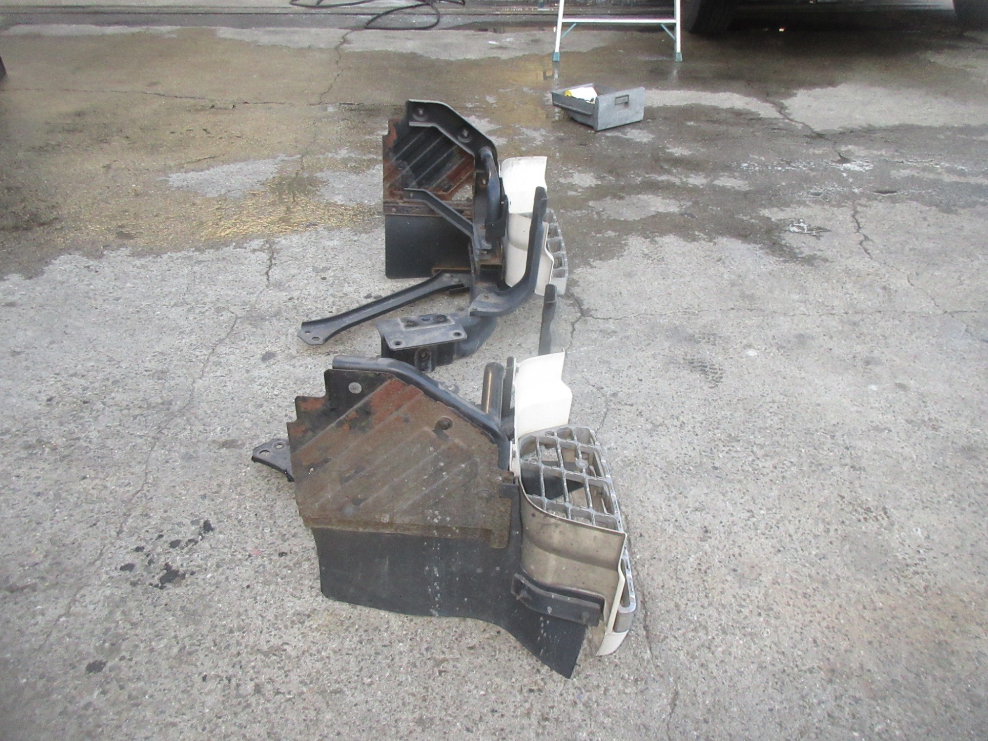 キャビン クオン スタンダードルーフ 2PG-CG5CA