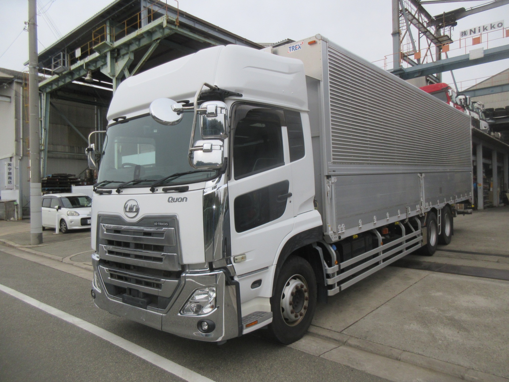 2PGクオン ハイルーフウイング 格納パワーゲート付