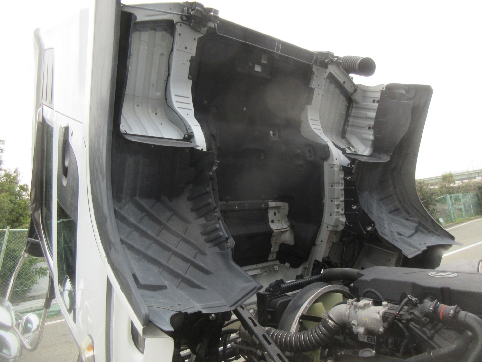 2PGクオン ハイルーフウイング 格納パワーゲート付