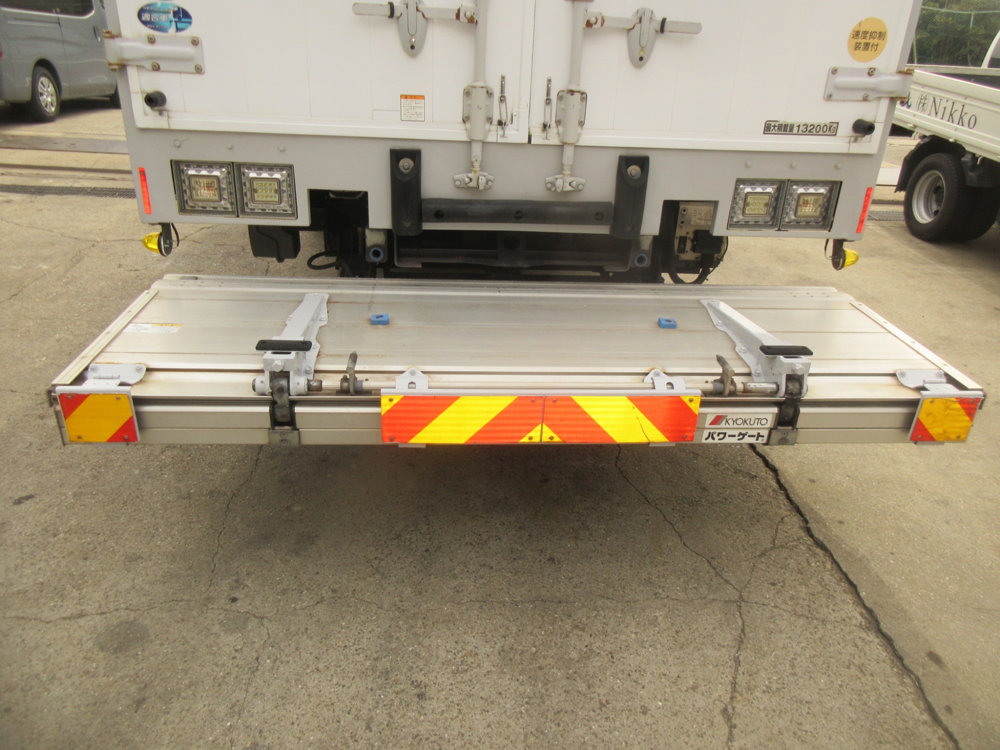 2PGクオン ハイルーフウイング 格納パワーゲート付