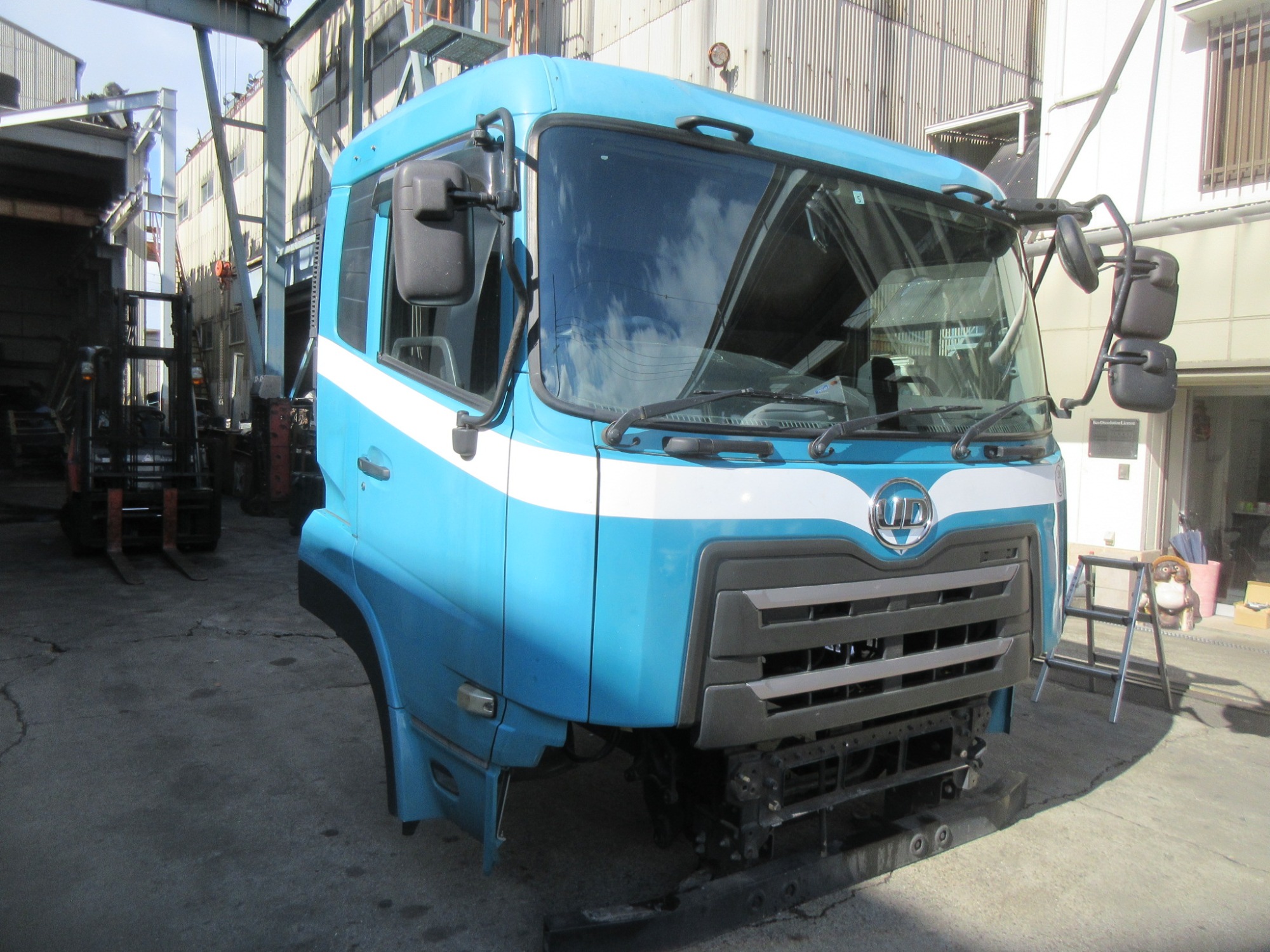 キャビン クオン スタンダードルーフ 2PG-CG5CA