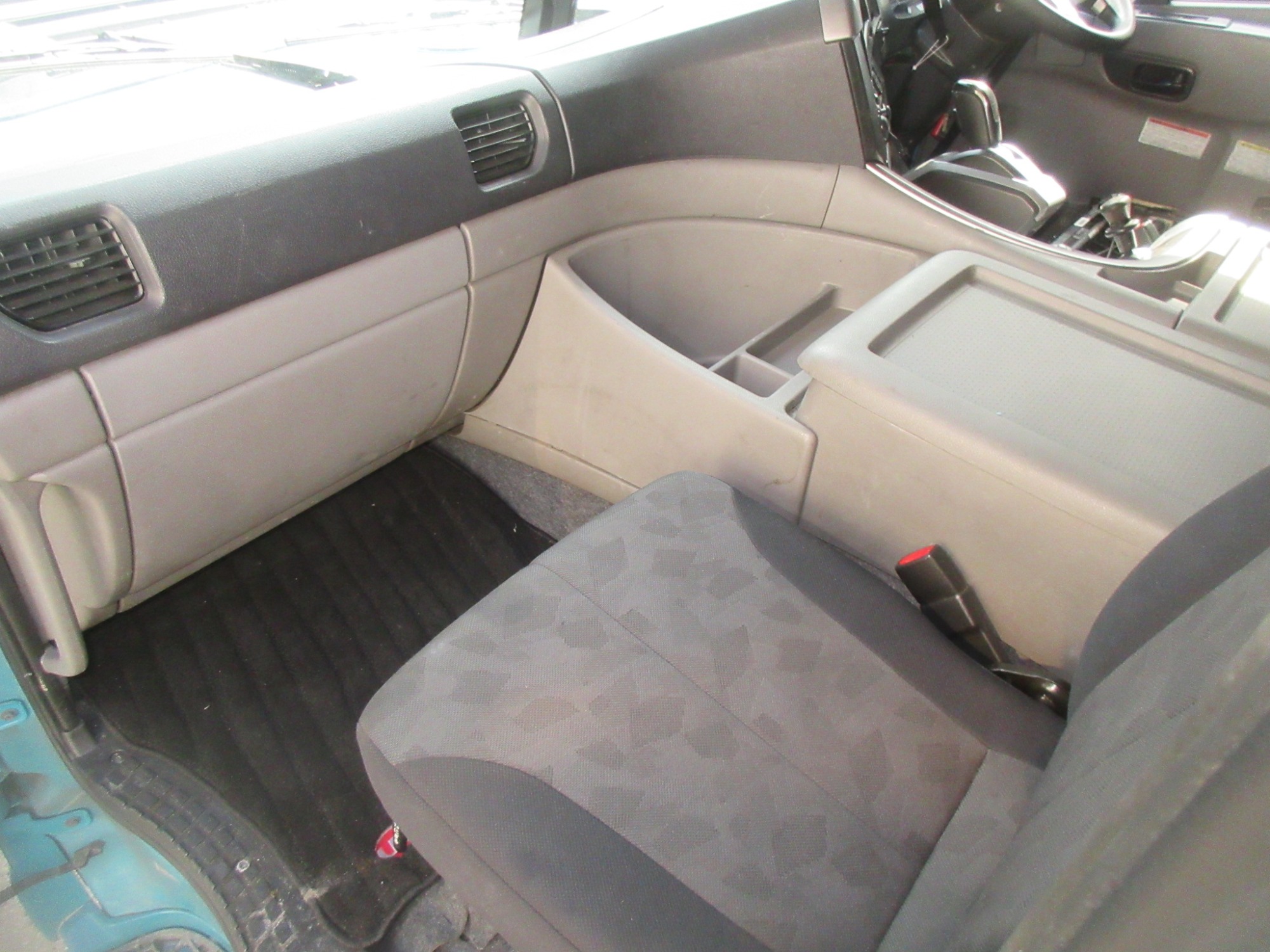 キャビン クオン スタンダードルーフ 2PG-CG5CA