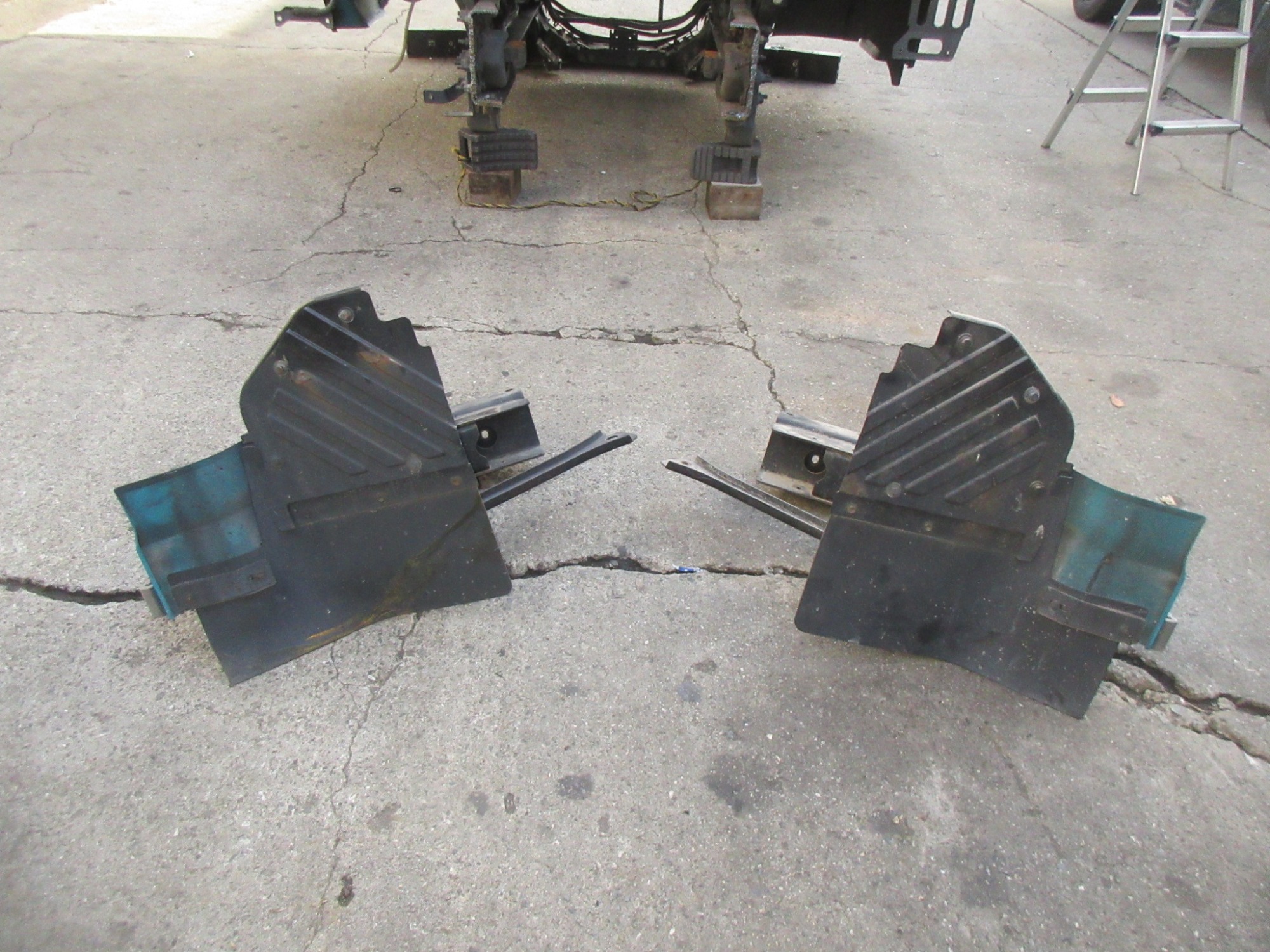 キャビン クオン スタンダードルーフ 2PG-CG5CA