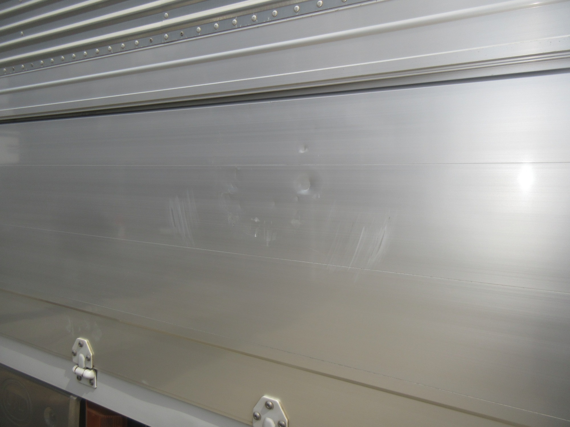 2PGクオン ハイルーフウイング 格納パワーゲート付