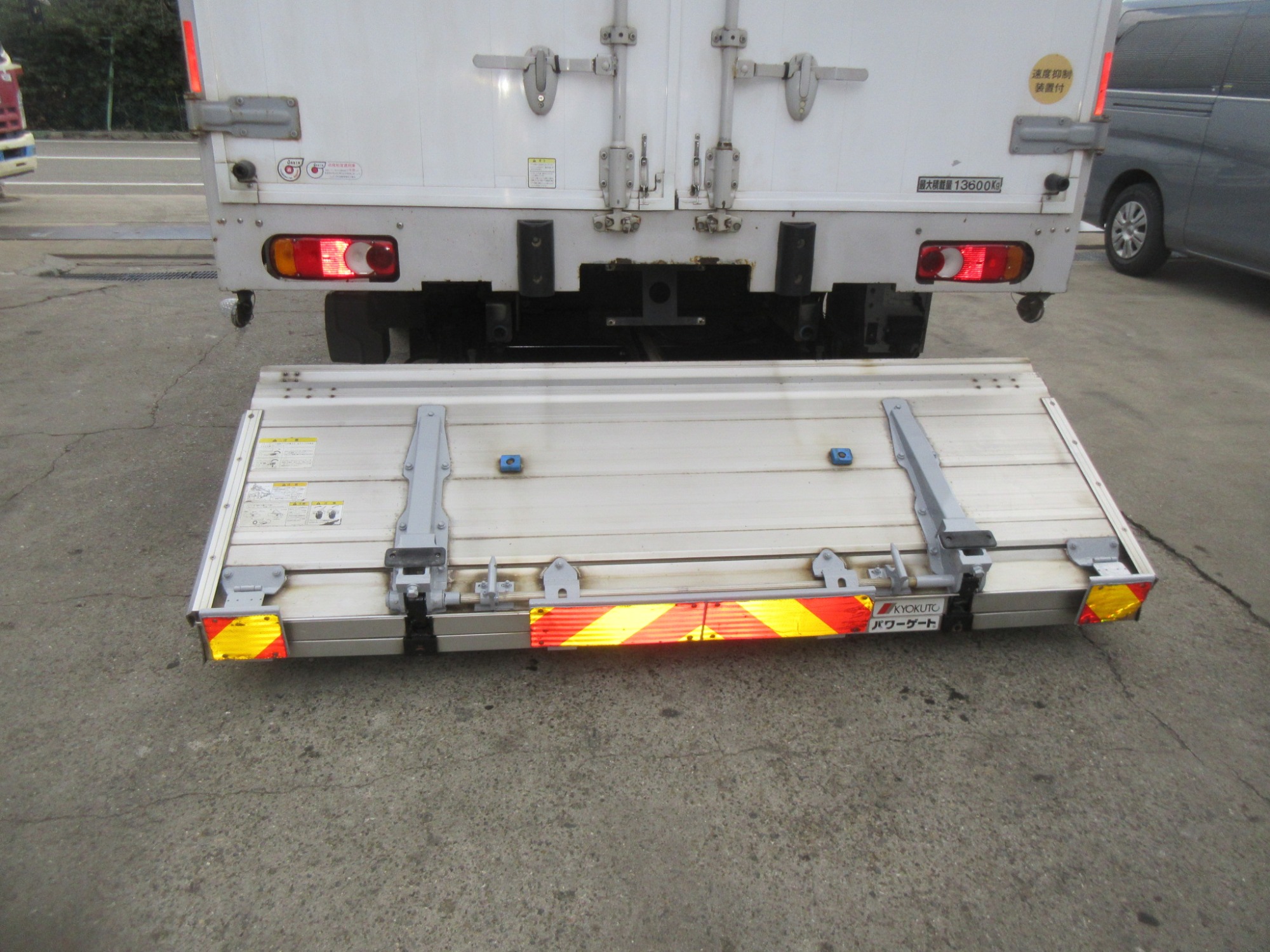 2PGクオン ハイルーフウイング 格納パワーゲート付