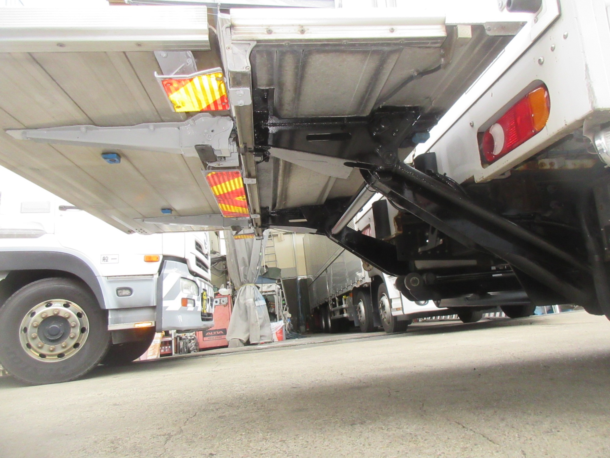 2PGクオン ハイルーフウイング 格納パワーゲート付