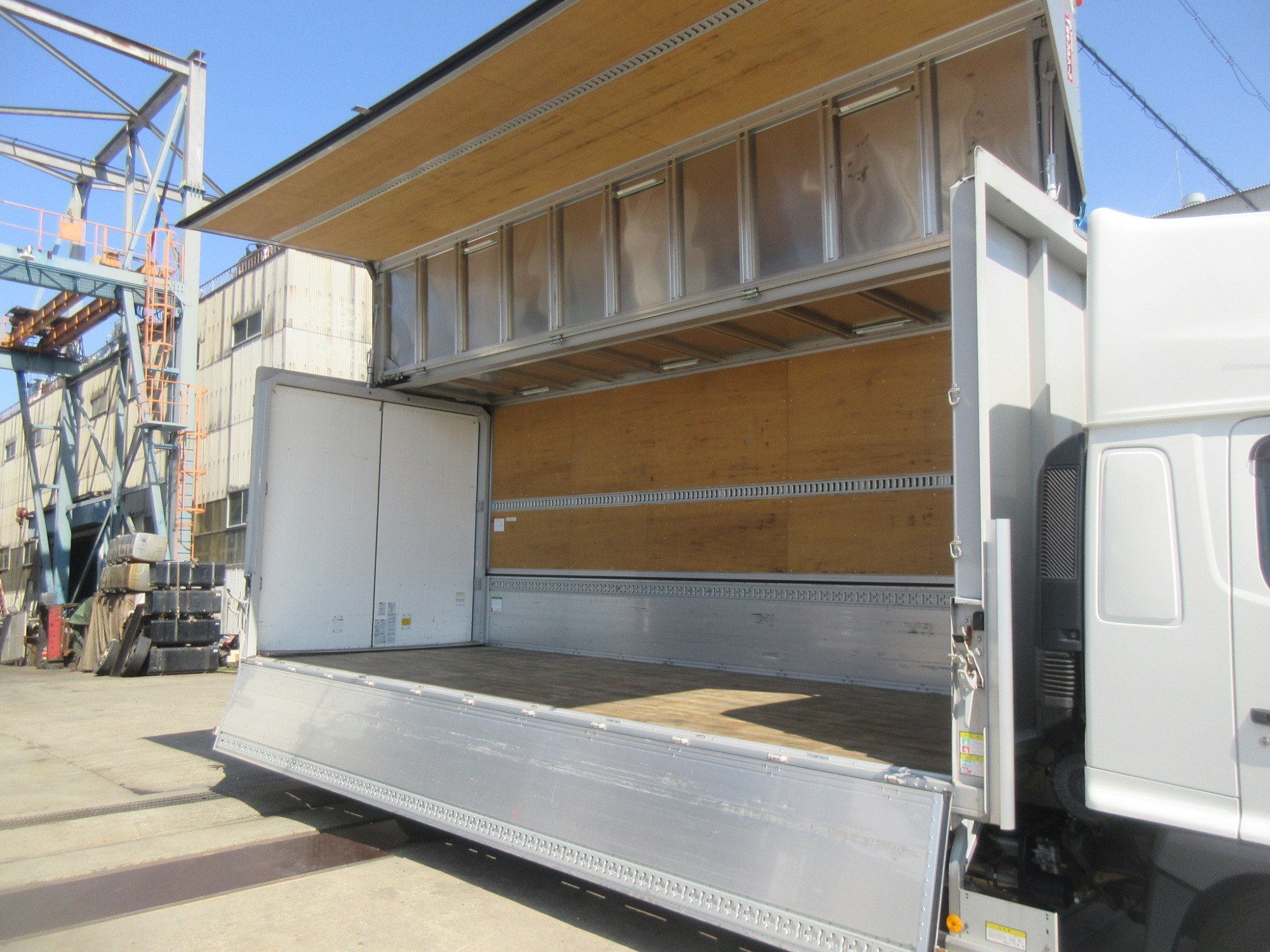 2PGレンジャープロ ハイルーフワイドウイング格納パワーゲート