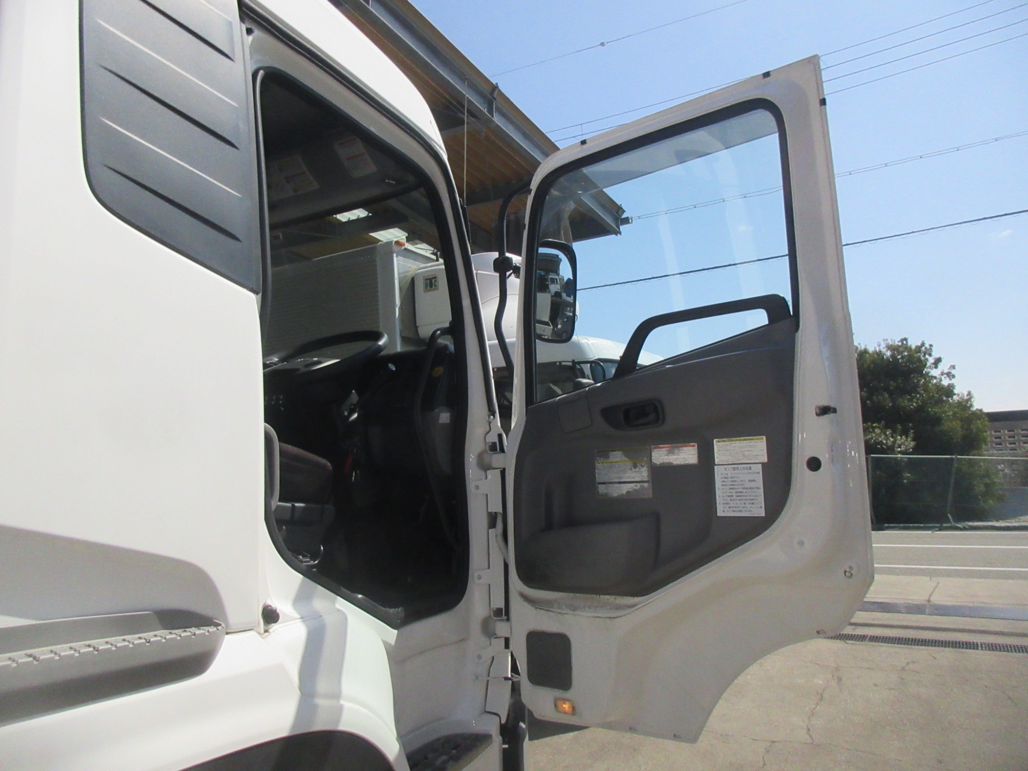 2RGクオントラクタ タンクローリー用