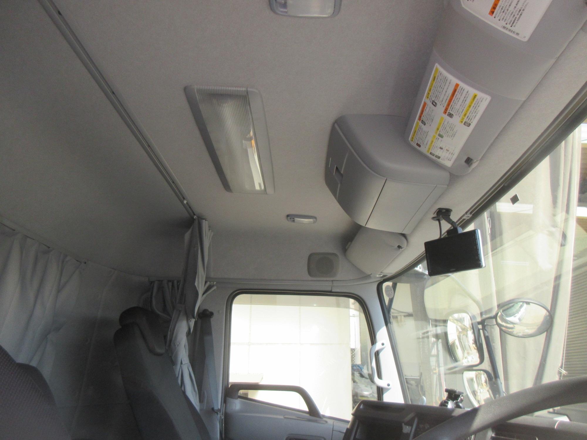 2RGクオントラクタ タンクローリー用