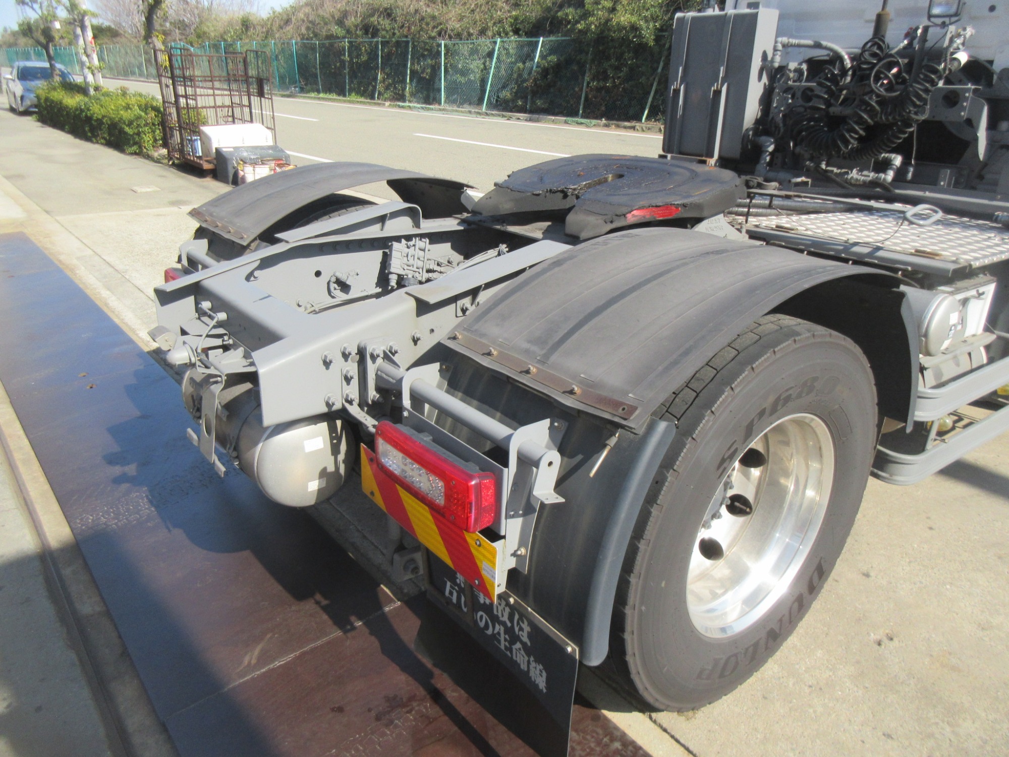 2RGクオントラクタ タンクローリー用