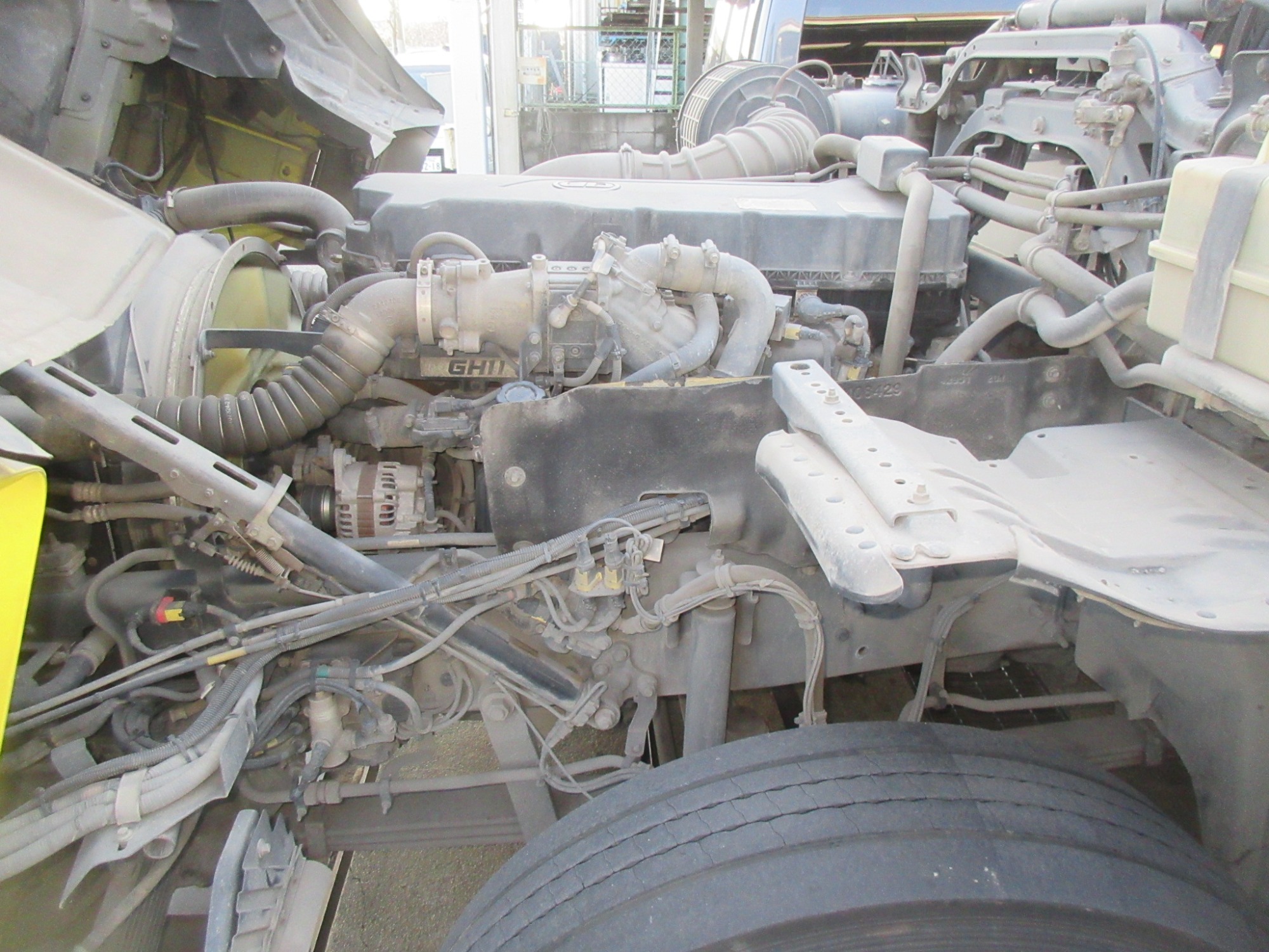 2PGハイルーフクオン ダンプ用ポンプ付11.5トントラクタ