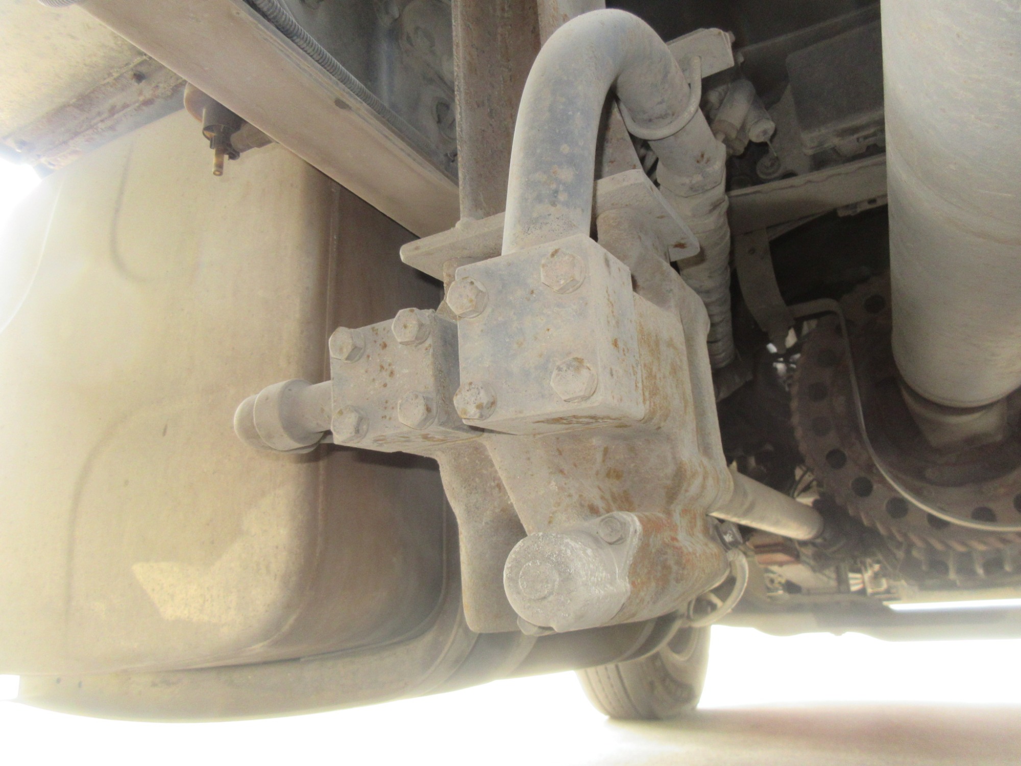 2PGハイルーフクオン ダンプ用ポンプ付11.5トントラクタ