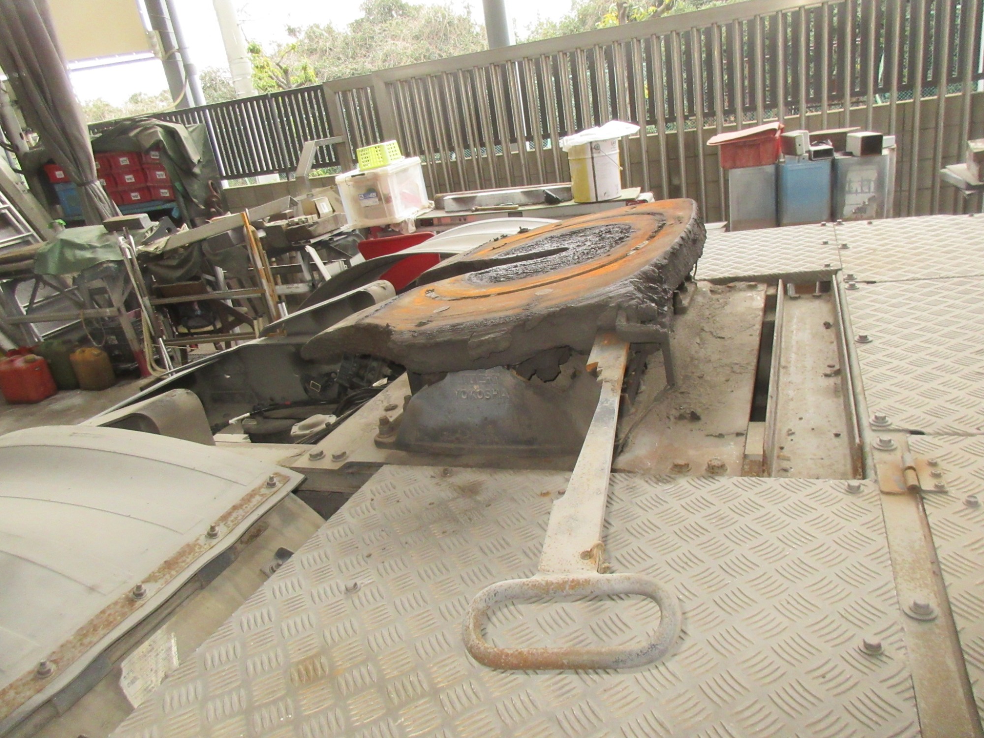 2PGハイルーフクオン ダンプ用ポンプ付11.5トントラクタ