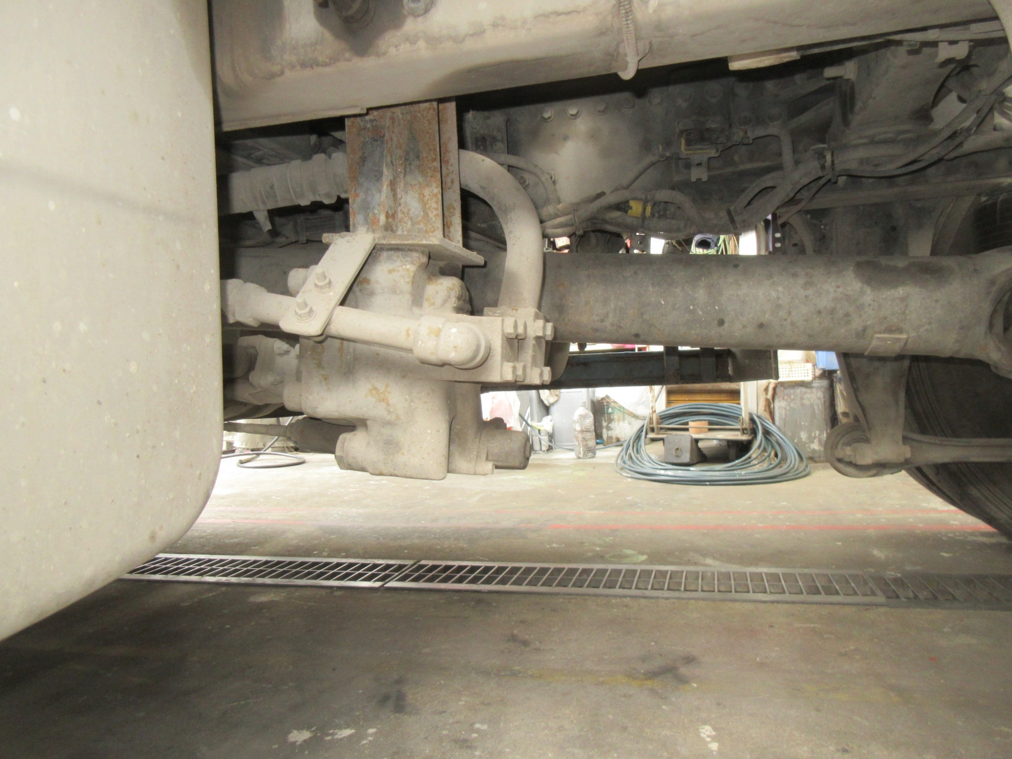 2PGハイルーフクオン ダンプ用ポンプ付11.5トントラクタ