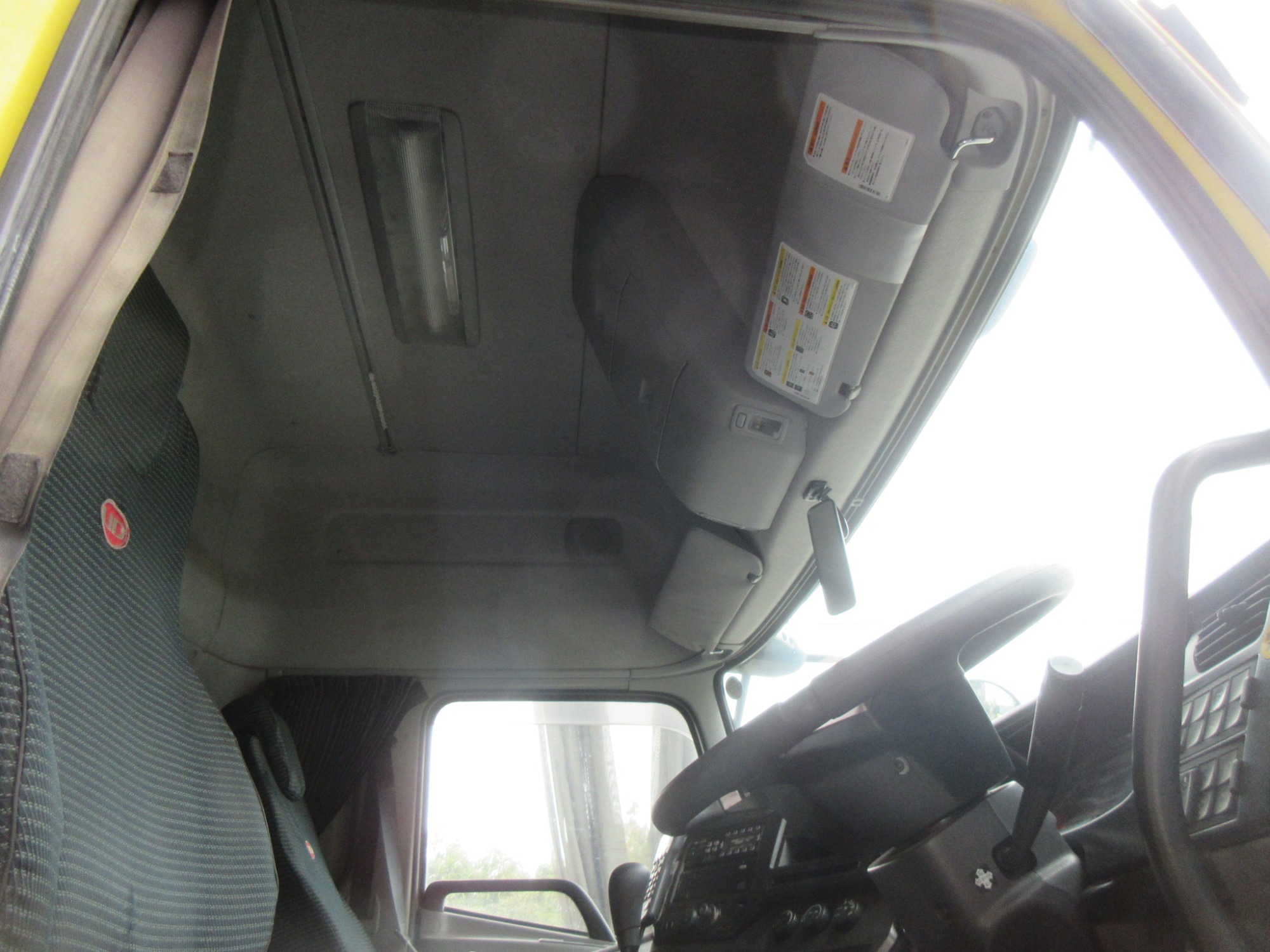 2PGハイルーフクオン ダンプ用ポンプ付11.5トントラクタ