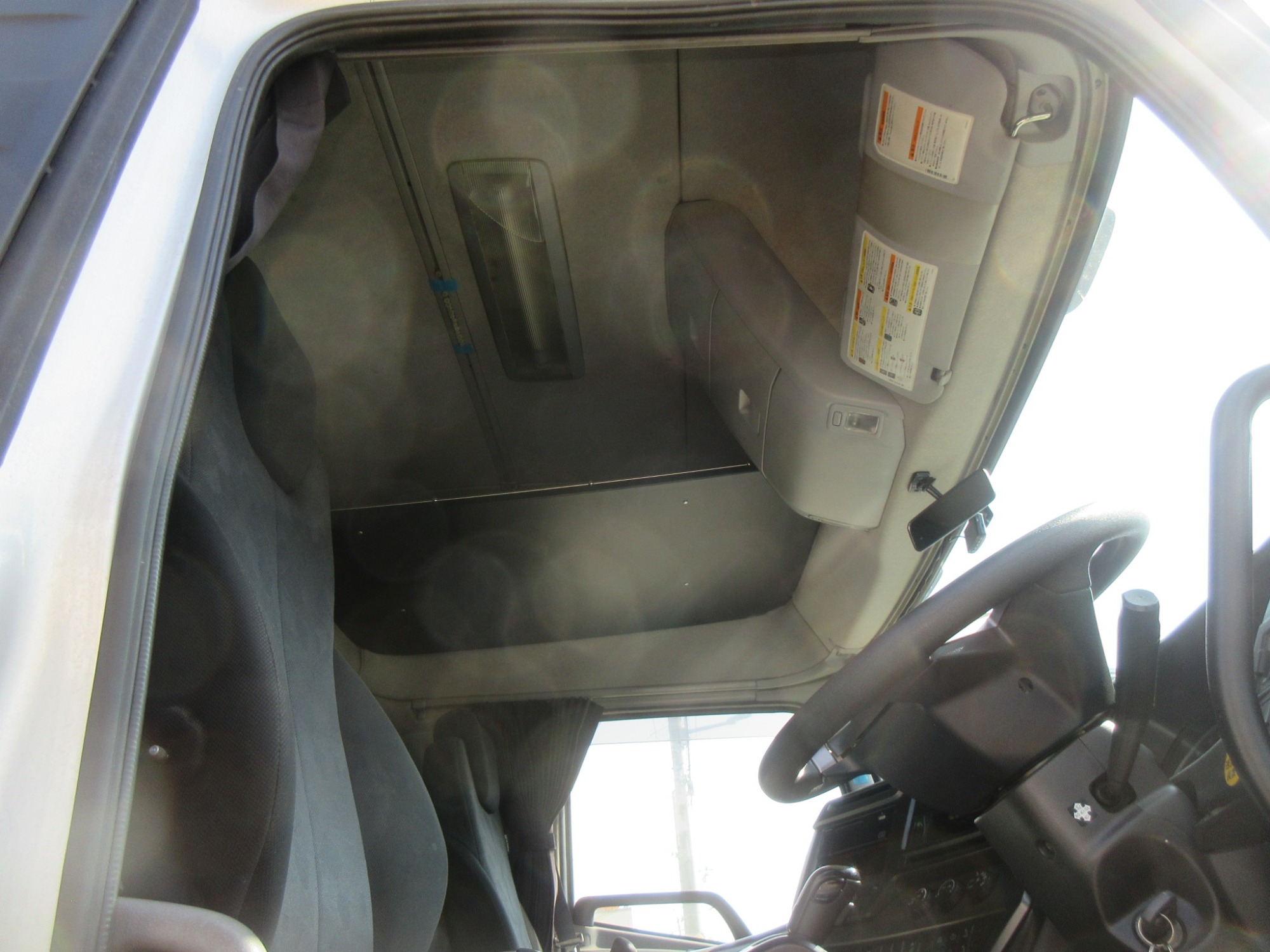 2PGハイルーフクオン デフロック付11.5トントラクタ