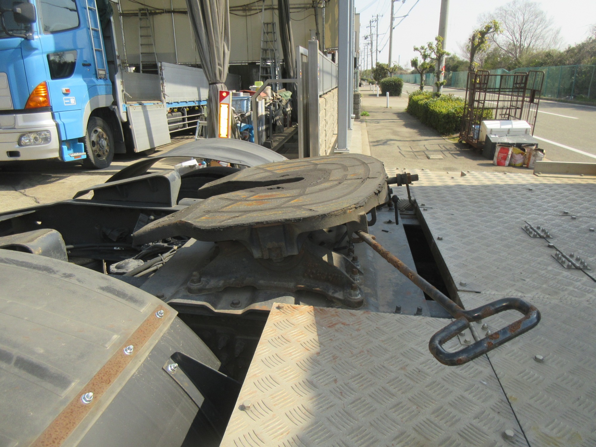 2PGハイルーフクオン デフロック付11.5トントラクタ