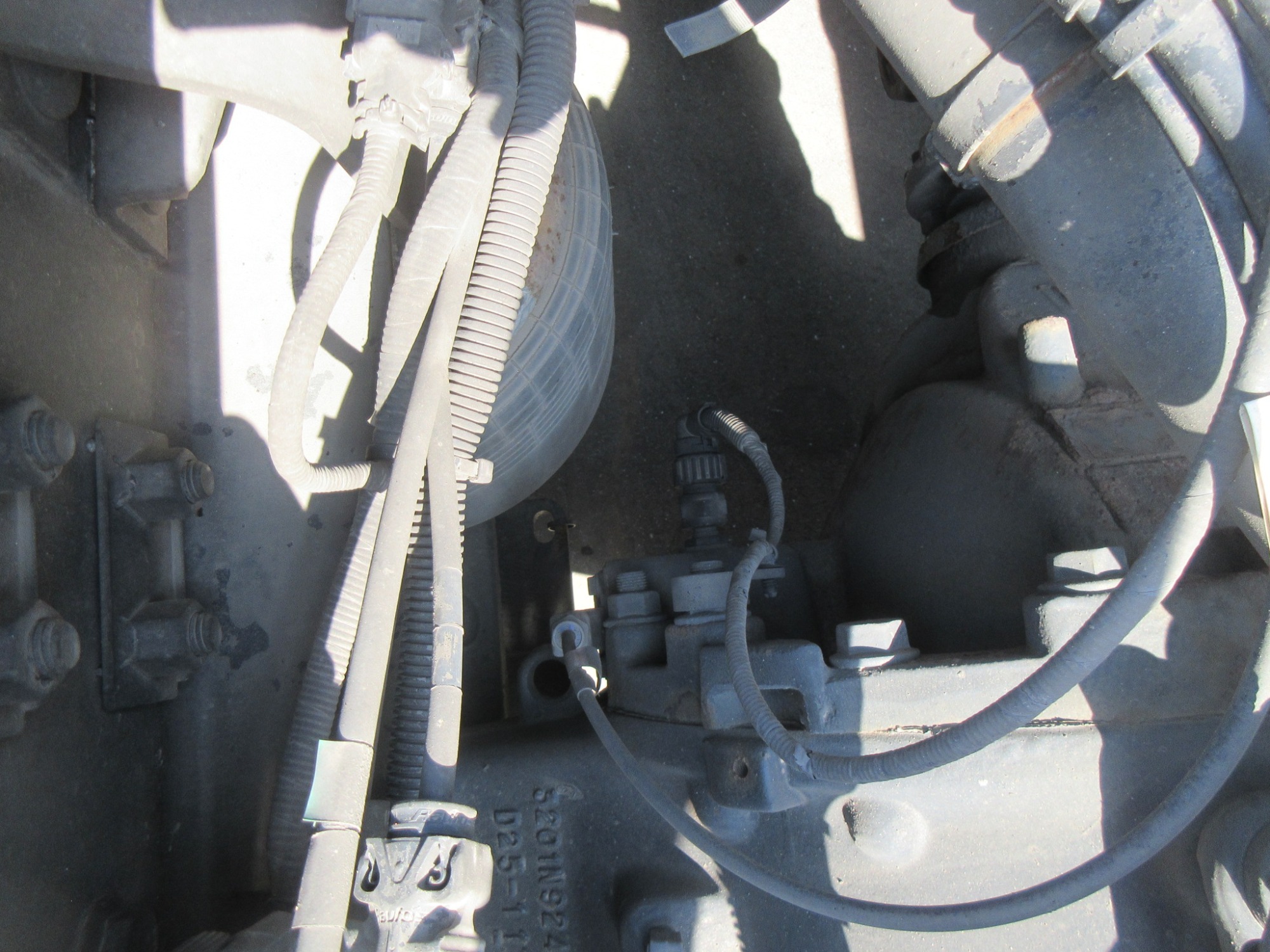 2PGハイルーフクオン デフロック付11.5トントラクタ