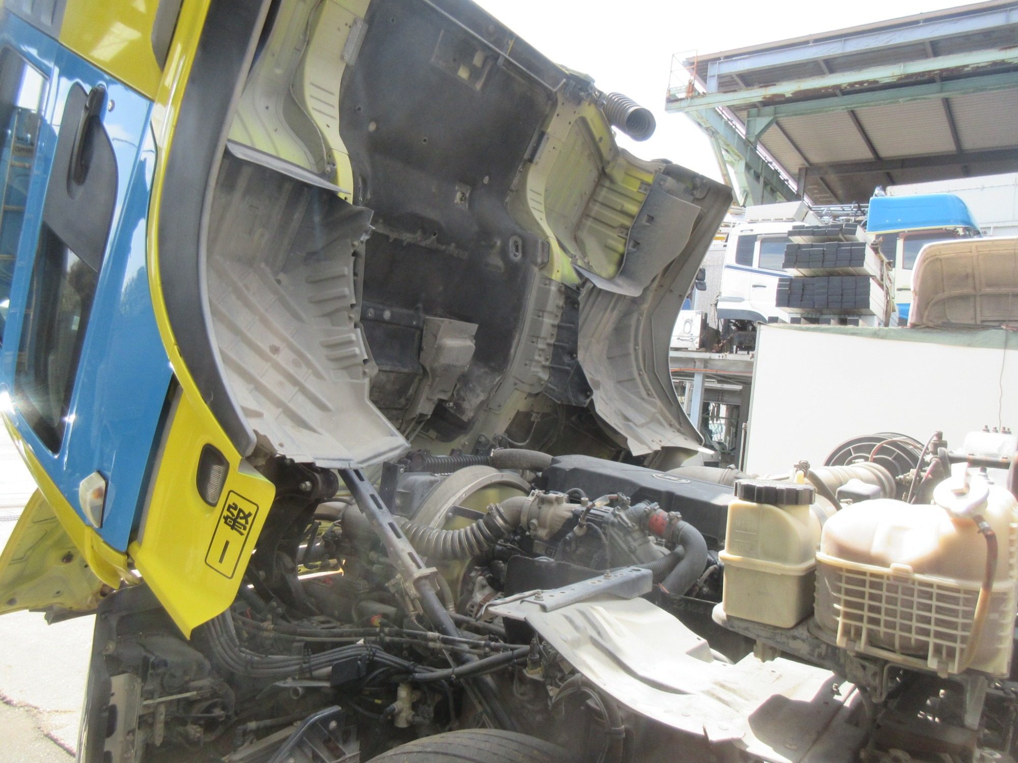 2PGハイルーフクオン ダンプ用オイルポンプ付11.4トントラクタ