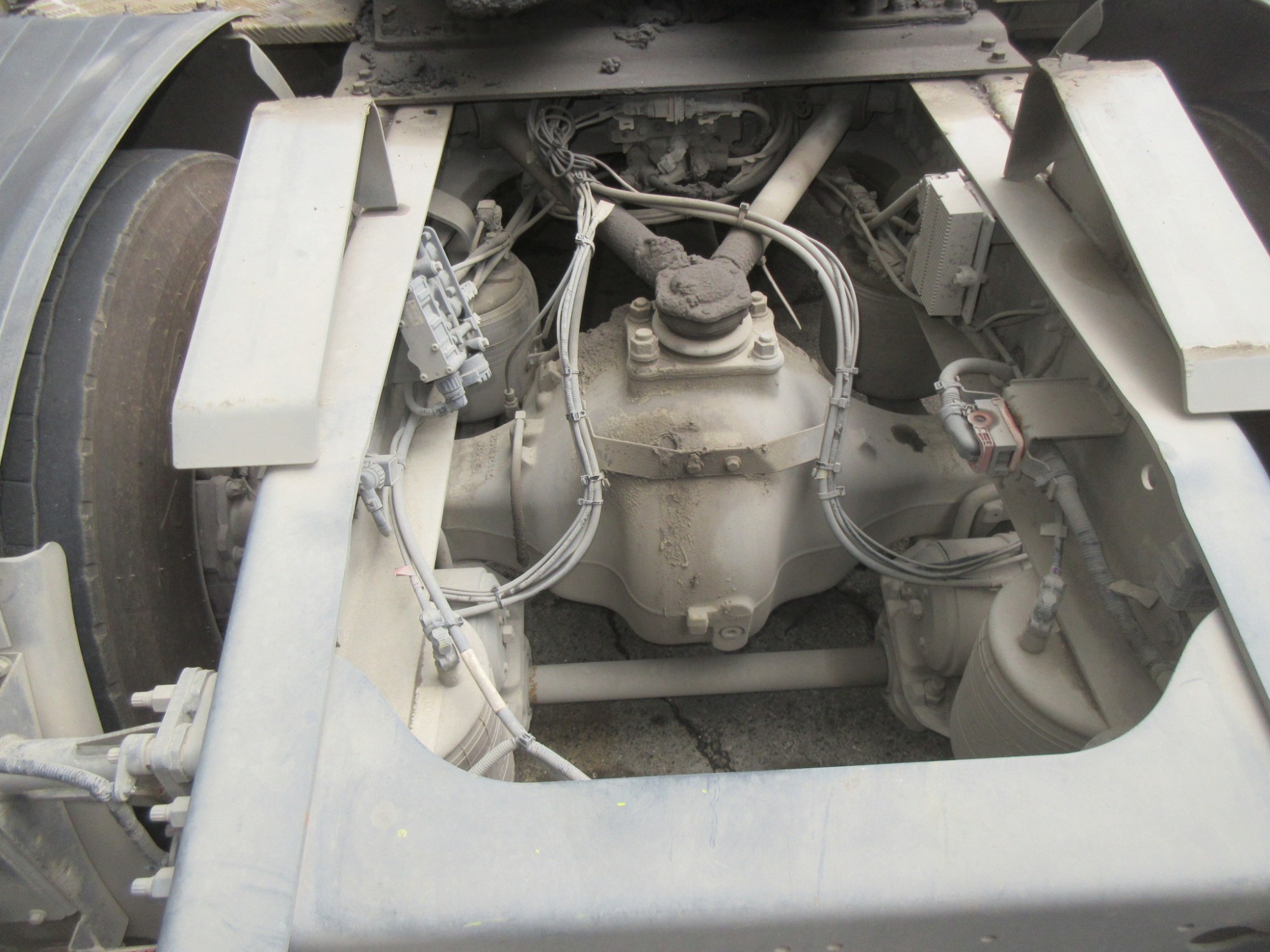 2PGハイルーフクオン ダンプ用オイルポンプ付11.4トントラクタ