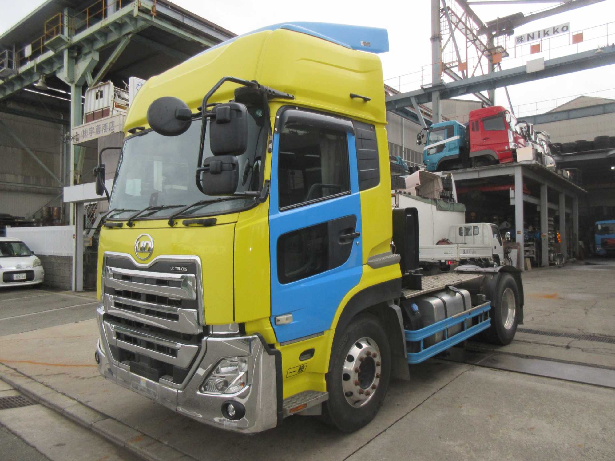 2PGハイルーフクオン ダンプ用オイルポンプ付11.4トントラクタ