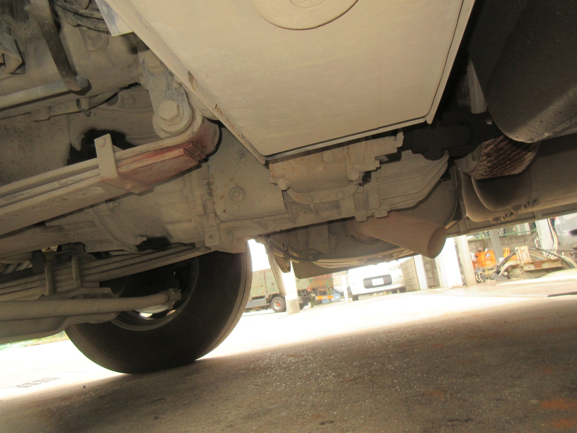 2PGハイルーフクオン ダンプ用オイルポンプ付11.4トントラクタ